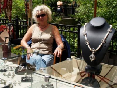 Sabine Collings is the featured artisan this weekend at the Lithia Artisans Market of Ashland, Oregon. 