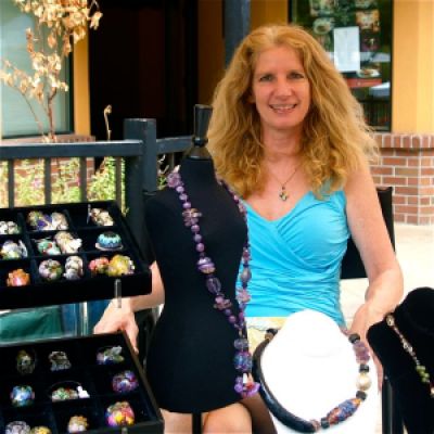 Leah Fairbanks, a very gifted lampwork glass bead artist, is a new member of our guild  and showing for her first time at Christmas Faire. 